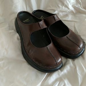 Dansko cognac shoes women's